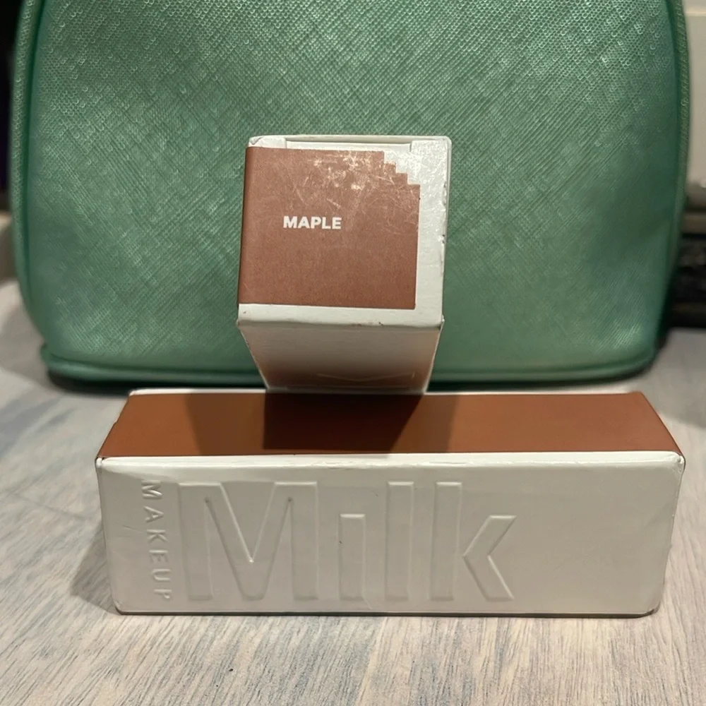MILK MAKEUP Flex Foundation Stick shade(MAPLE)
